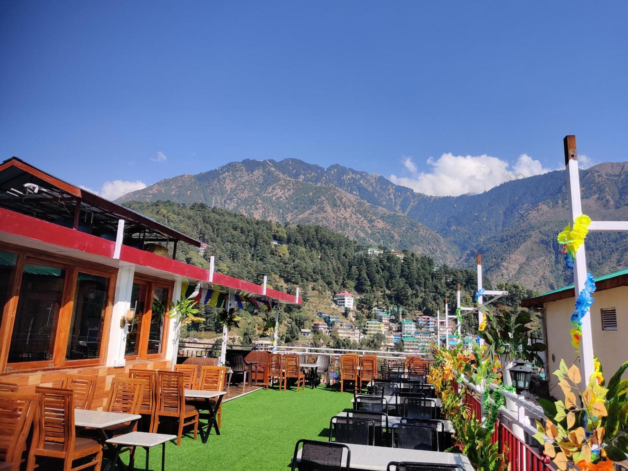 Hotel Akash - Luxury Hotel In Mcleodganj McLeod Ganj Eksteriør billede